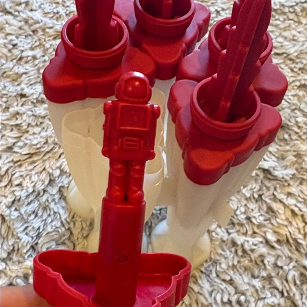 Zoku Rocket Pop Molds Kids OS Red White Excellent Space‎ Themed Popsicle Set